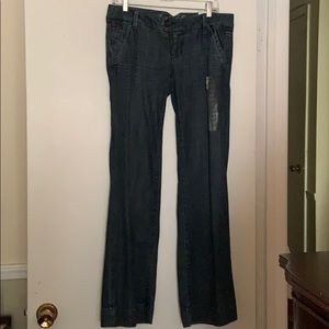 NWT American Eagle Size 6 Regular wide-leg Jean